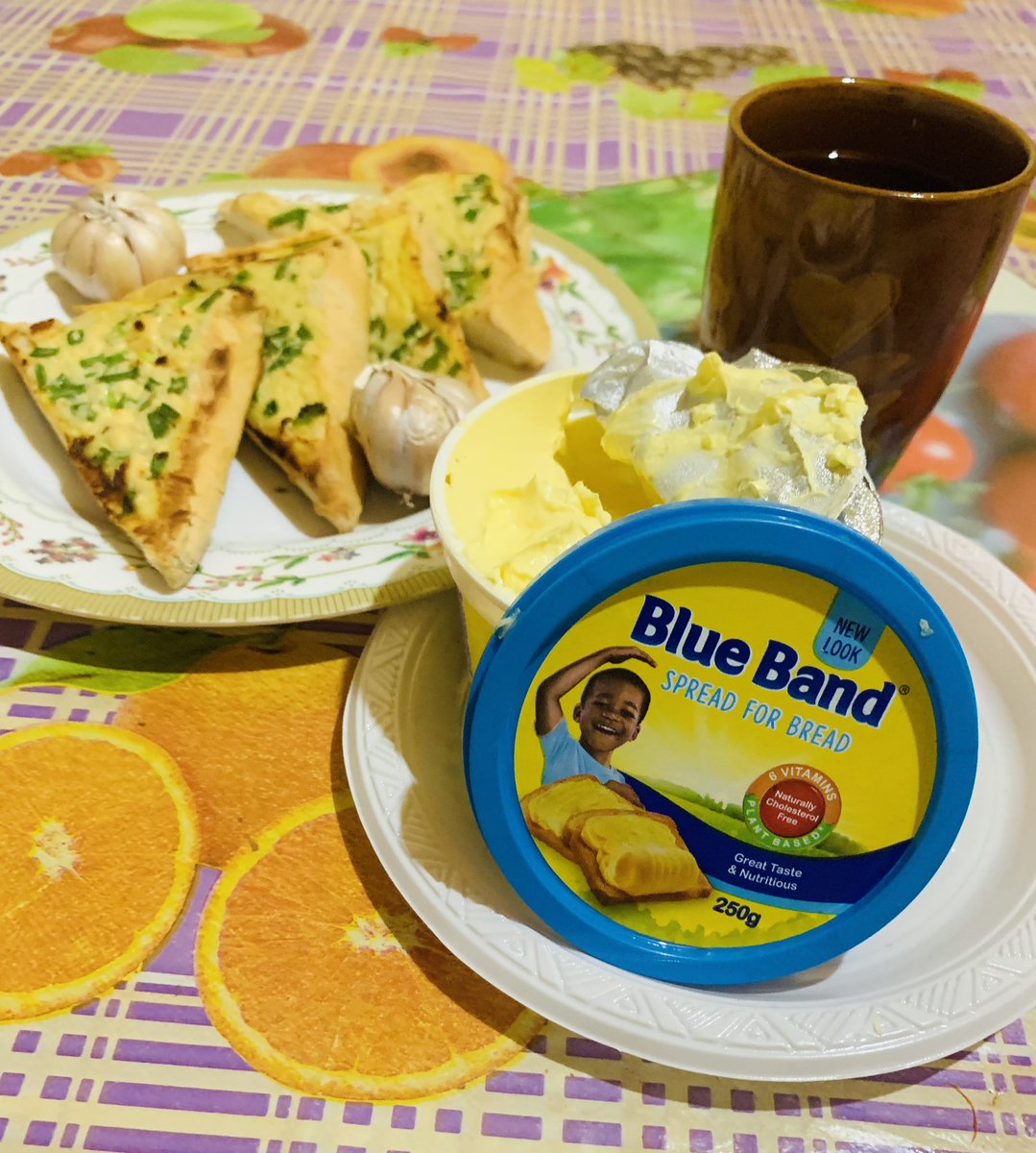 marthanyarko4's tweet photo. GARLIC TOAST FOR BREAKFAST
This Blue Band garlic toast recipe will give you deliciously flavored bread with a hint of garlic and the richness of Blue Band bread spread, It's a simple yet satisfying addition to any meal. My daddy enjoys so much @bluebandgh #daddyschefchallenge https://t.co/9VHZqlh3yy