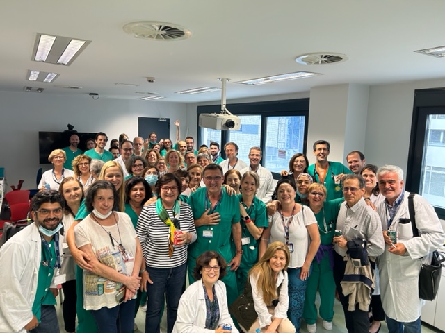 Último día del Dr Agustín Albarrán en el H 12 de Octubre, se jubila un gran cardiólogo y hemodinamista y excepcional compañero y amigo. Todo un referente para los que hemos trabajado con él.
