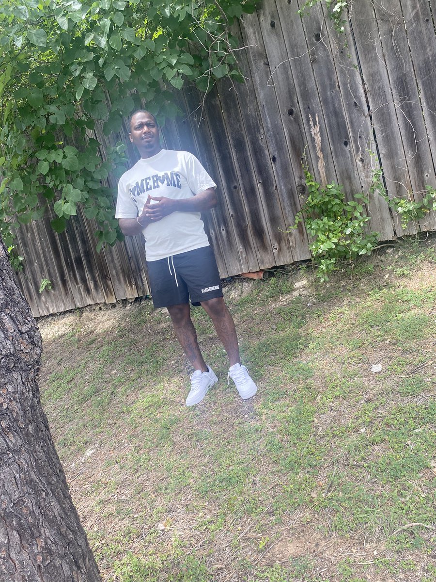 Denero237's tweet photo. All I need to do is make it back home🏡🙌🏾 https://t.co/UYtnd5o5SL