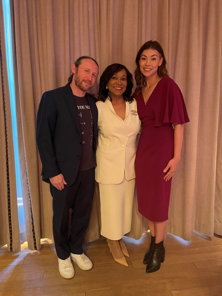 DrPearlGrimes's tweet photo. I’m proud to serve as Chief Scientific Officer for my close friends, colleagues, and founders of @MotherScience
It was great to celebrate with husband/wife duo Mike Einziger & Ann Marie Simpson-Einziger for the debut of their skincare brand in NYC
#drgrimes #motherscience https://t.co/ByWJPGLuI1