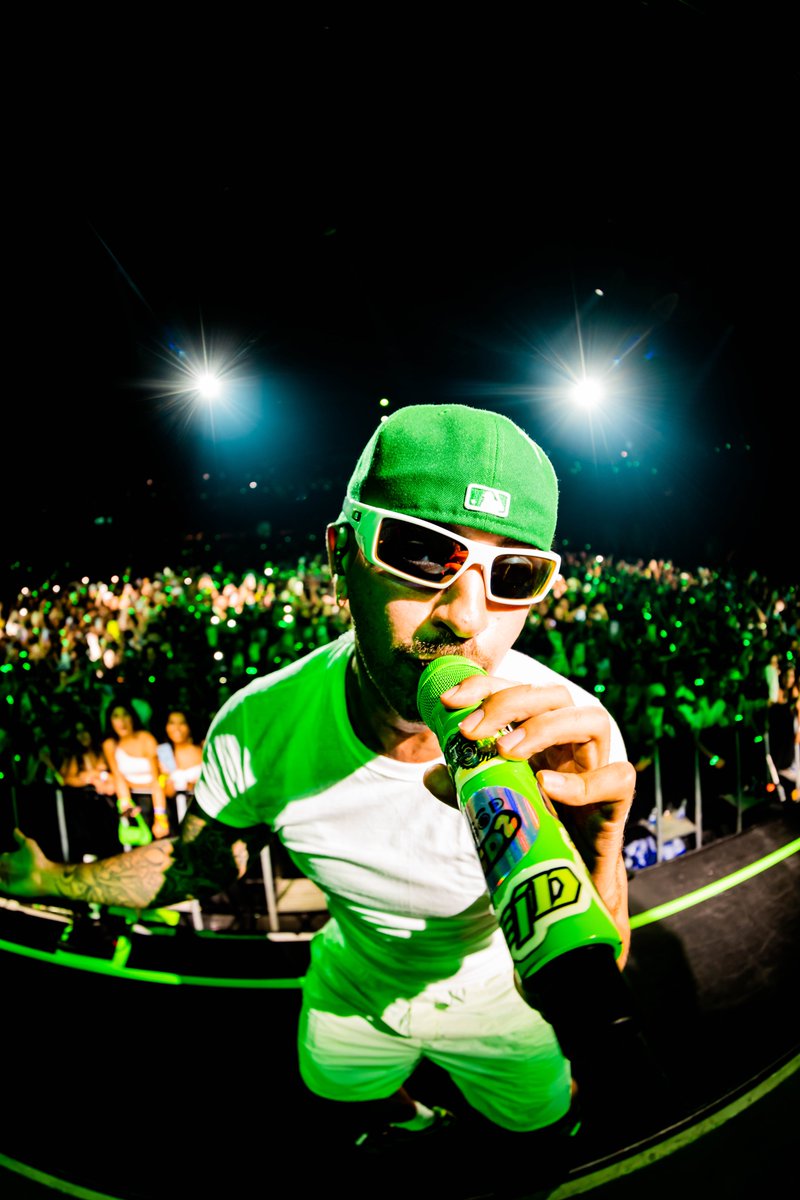 ferxxo4's tweet photo. mor le van a dar like a este playlist y que muchas graciassss, aqui esta todo mi catalogo pa que lo escuchen non stooooppp https://t.co/rTB4rX8OgJ https://t.co/9JSI5pntP8