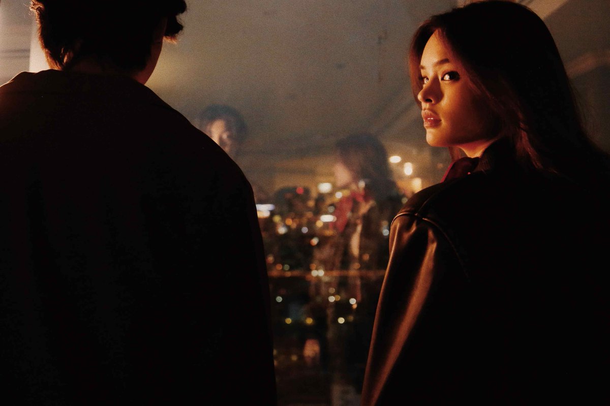 _24News_'s tweet image. “แอลลี่” โชว์สกิลร้องไฮโน๊ต ปลื้มพา PASSCODE (รู้แค่คนเดียว) พุ่งทะยาน 10วัน 1ล้านวิว twentyfour-news.com/passcode/ ผ่าน @Twentyfournew #ความลับของแอลลี่

#PasscodeAlly #PASSCODE #รู้แค่คนเดียว
#ALLY #แอลลี่ #allynitibhon #411Muic #411en