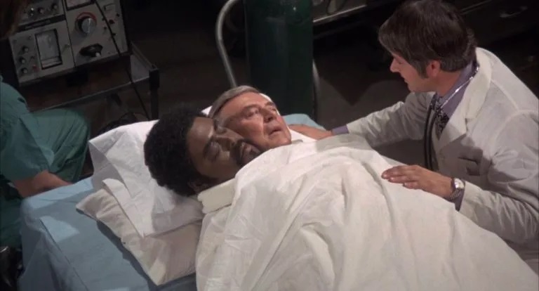 The LA Times had this to say about "The thing with two heads" "Every bit as preposterous as it sounds" #70shorror #HorrorCommunity #youtubehorror #HorrorMovies #1970shorror https://t.co/9zQCEbEHzW