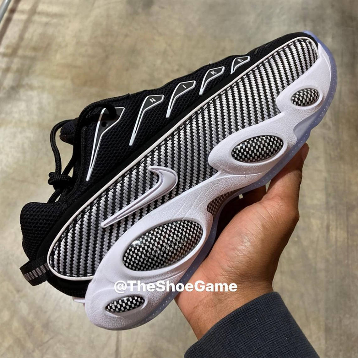 Best look yet at the Nike NOCTA Glide

Are you feeling Drake's new sneaker?