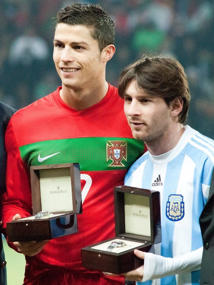 realmilgrauu's tweet photo. Pq não tem um fdp pra juntar esses dois? Pelo menos um joguinho po.

Pelo bem do futebol… https://t.co/ZkJC7cfrg7