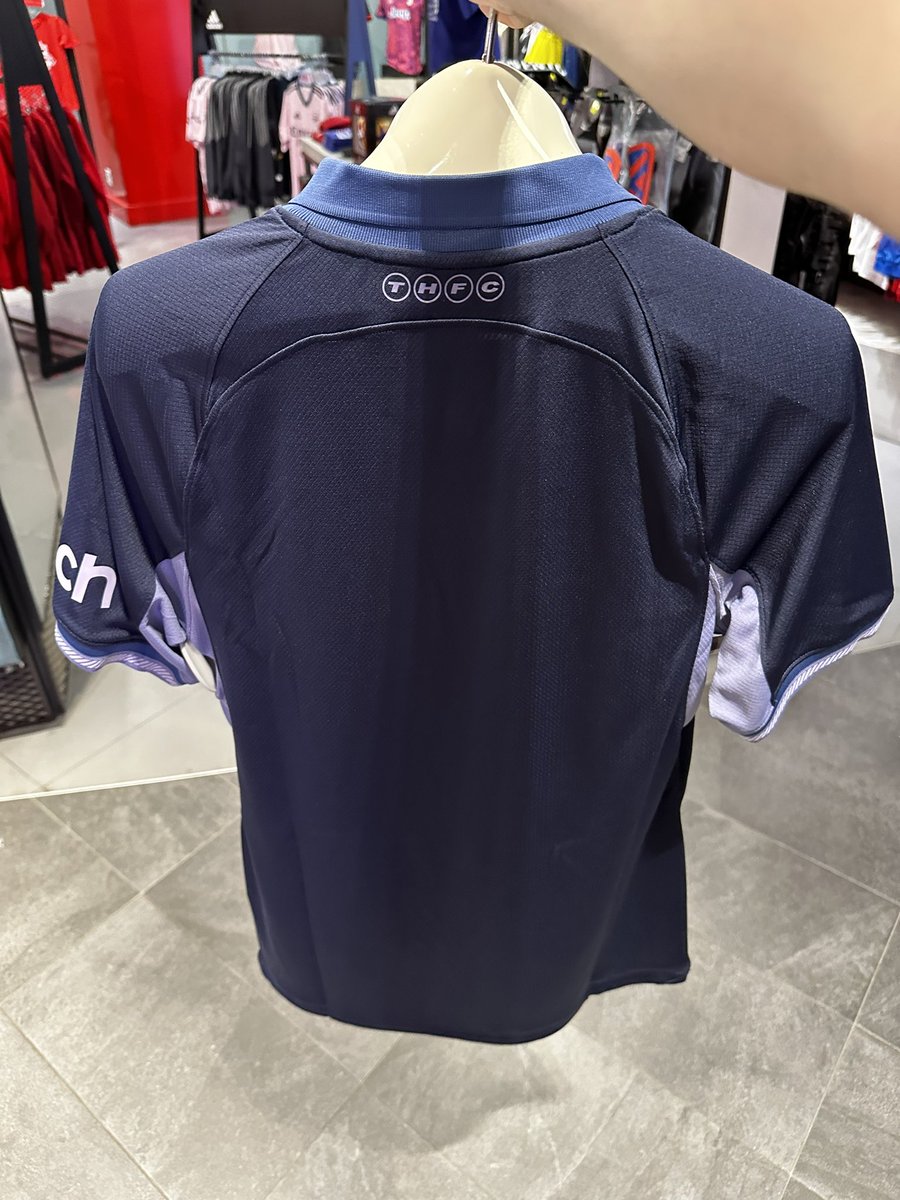 DybalxrJR's tweet photo. I’ll leak the new Tottenham Away Kit for ya cause why not… you’re welcome
[sport chek, Toronto, Canada] https://t.co/ie1x7Q4zX7