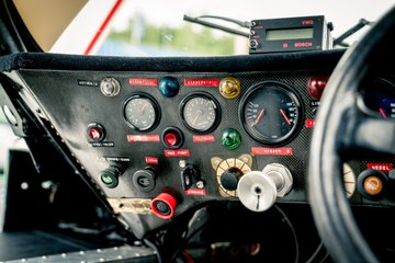 AlfidioValera's tweet image. 3/4...More cool pictures and great details of the JIM BEAM Porsche 962C of the late Walter Lechner sr., recently restored by his sons Robert and Walter Lechner jr. with a dedicated group of experienced people
#LechnerRacing #Porsche #Lechner962 #Porsche962 #GroupC #ClassicPorsche