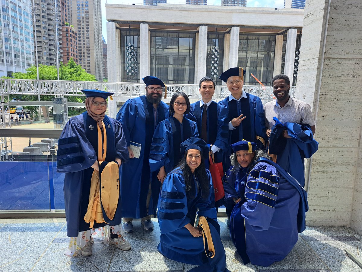 Congratulations 2023 Chemistry Graduates!