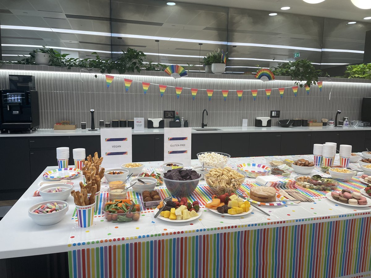 GSMA's tweet photo. Yesterday in our London office, we went BIG with our #Pride celebrations and enjoyed an evening of Drag Bingo with our fabulous host, Dolly ✨

Thank you to our amazing dream team from #OneGSMA, who decorated the office and organised pride-themed drinks and snacks! 🏳️‍🌈 https://t.co/8YiyabIWz4