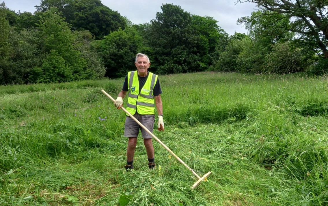 We're chuffed that two TCV 'regulars' are nominated for volunteering awards. Craig Thomson (29) goes out with Enabling Projects in Clackmannanshire (EPIC) and Pat Alexander (89!) is a stalwart in Edinburgh. Fingers crossed for their awards ceremonies tonight! #VolunteersWeekScot