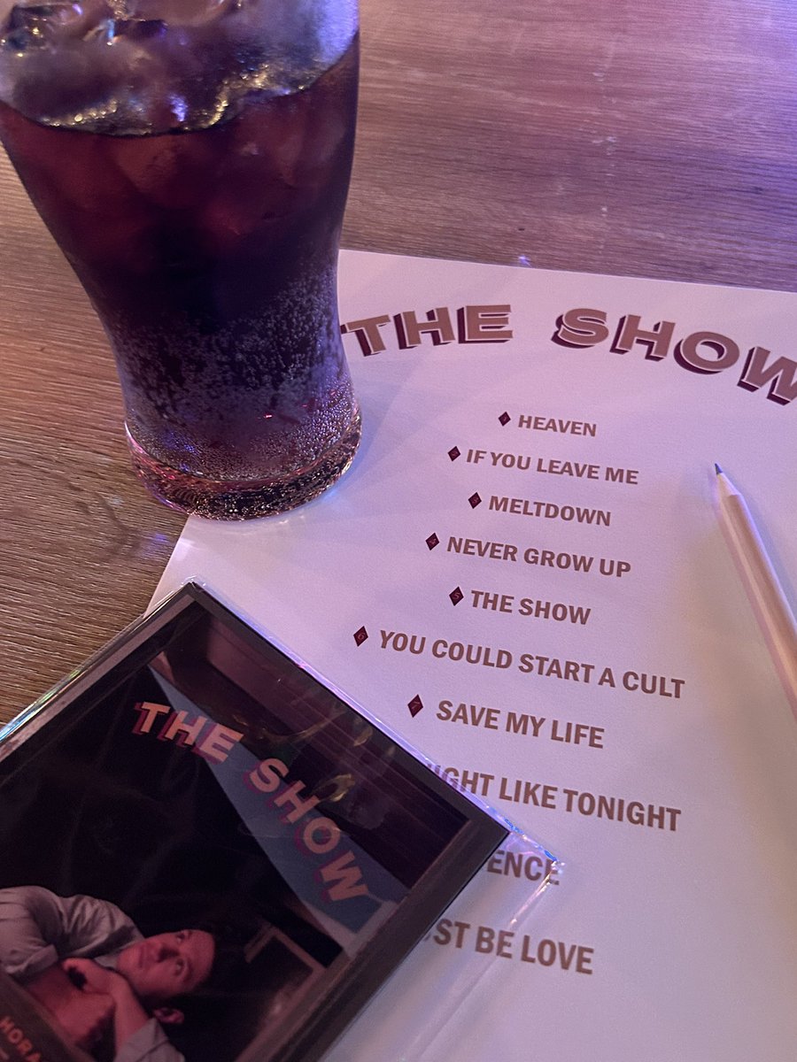 3ukmao's tweet photo. the show>>>>> https://t.co/tmUnxw0m0C