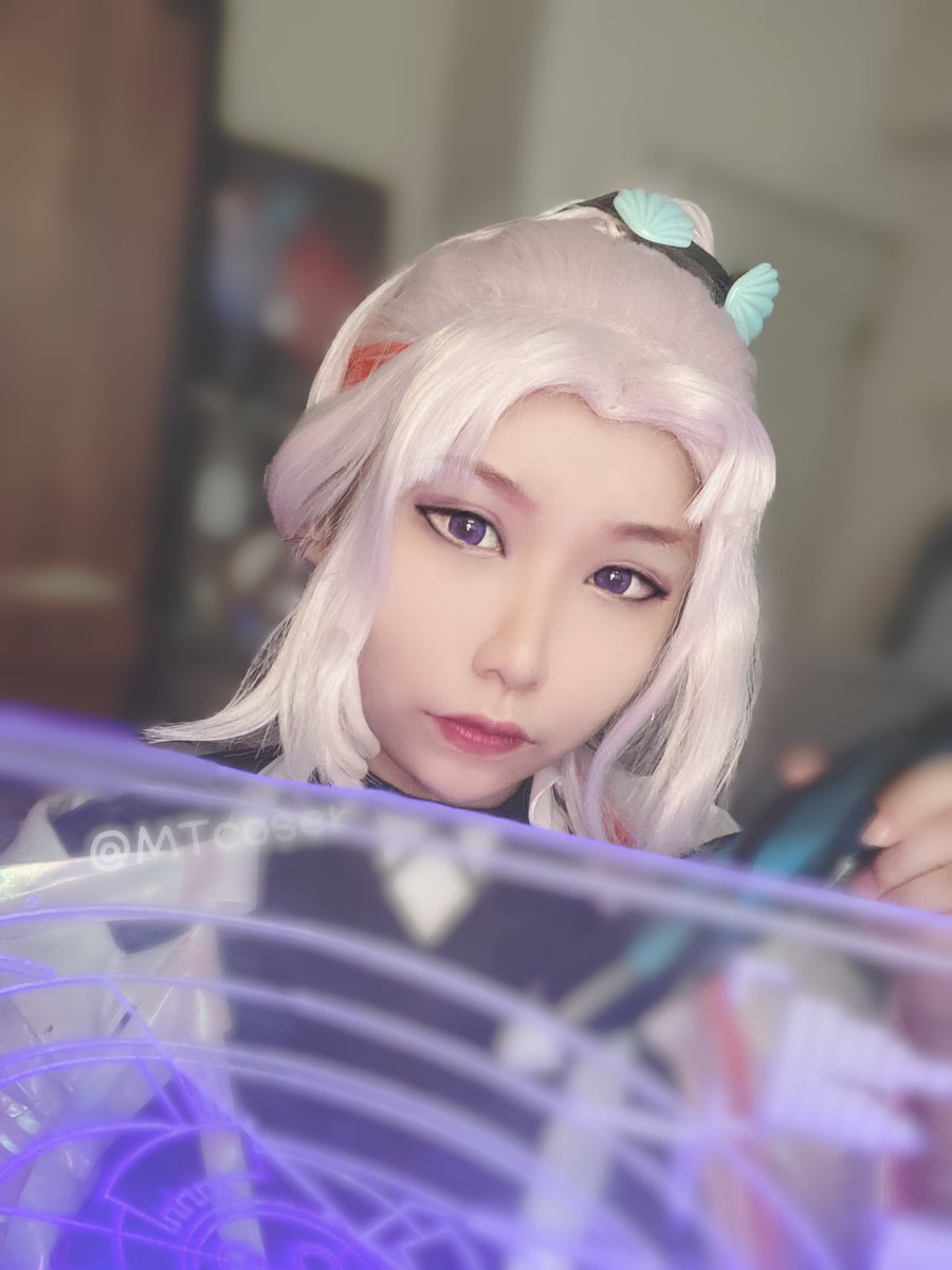 MTcoser's tweet photo. 「🌌尊老愛幼，天狼守則第一條🖊」

#cosplay #cos #cosplayer #cosplayergirl #coser #Cosplay #王者 #王者荣耀 #王者榮耀 #王者荣耀cos #王者農藥 #天狼 #上官婉兒 #啊茶 #喜歡可以分享 #喜歡可以轉推 #喜歡請記得_跟隨_點愛心_轉推唷 https://t.co/f9mDWT1Xh7