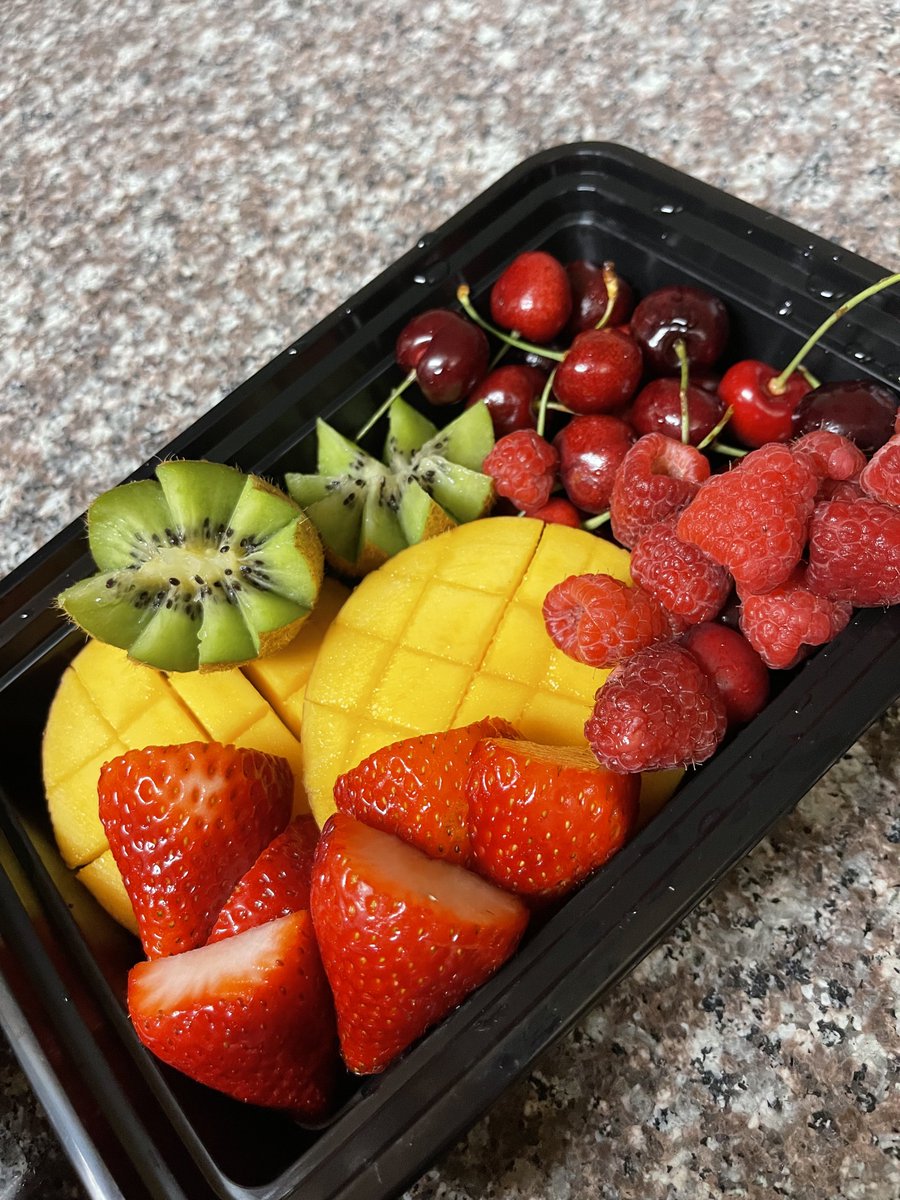 Fruit bowl for my client, noting too major just some of my favorites #mealprep
