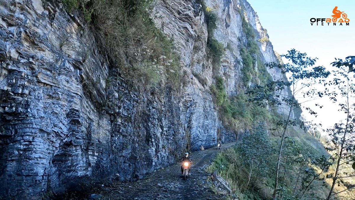 vietnambikers1's tweet photo. There's no better way to see rock beauty than by riding Vietnam's roads on your motorcycle. 👌

✔️ https://t.co/jgJ2tszVK2

#rockbeauty #uniquechallenges #motorcycleenthusiasts #vietnam #xuhuong2023 #trending2023 #motorbike #tour #rental #honda #XR150L #CRF150L #CRF250L #CRF300L https://t.co/8GAjCaAOr0