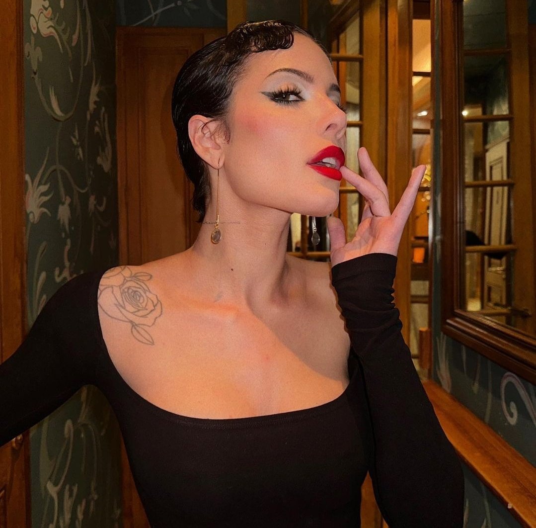 halsey loves you 🪷 tweet media