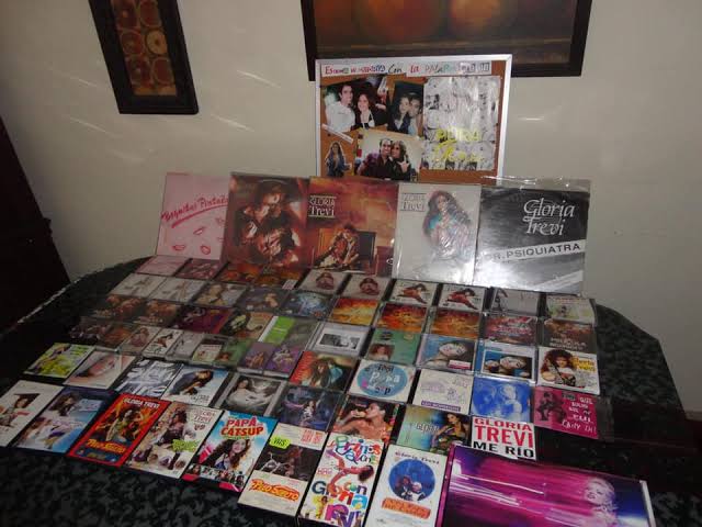 brandon_rdzof's tweet photo. @genesis981fm Brandon Guadalupe Rodríguez Serrato, Espero Ganaaáar , jamás he ido a un concierto de ella 🥹, y soy super fan , me gustaría conocerla en persona y tomarme la foto, mi canción favorita es la de pelo suelto  @domocaremty @GloriaTrevi @LaloElizondoTV https://t.co/xQnju9vFgP