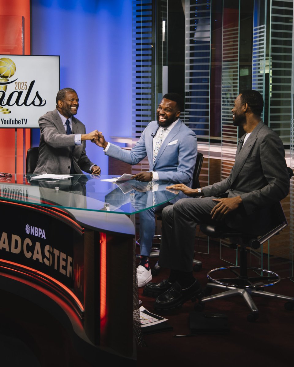 TheNBPA's tweet photo. For the last 15 years, the NBPA’s Broadcaster U. Program has helped current and former NBA players prepare for careers in broadcasting and media 🎥 This year, @WillTheThrillB5, @ShelvinMack, @blackrhino83, @kingno_, @alantwilliams, and @EzRobertB are joining the multi-day program to get a solid foundation in sports broadcasting and learn from industry leaders at @AnnenbergMedia. #NBPABroadcastU