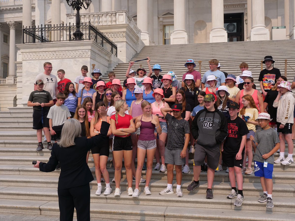 SenJoniErnst's tweet photo. It’s always a pleasure having young Iowans visit Washington DC!

I enjoyed meeting students from Treynor Middle School this morning before their tour of our nation’s capitol. https://t.co/9pbdD0dAwl