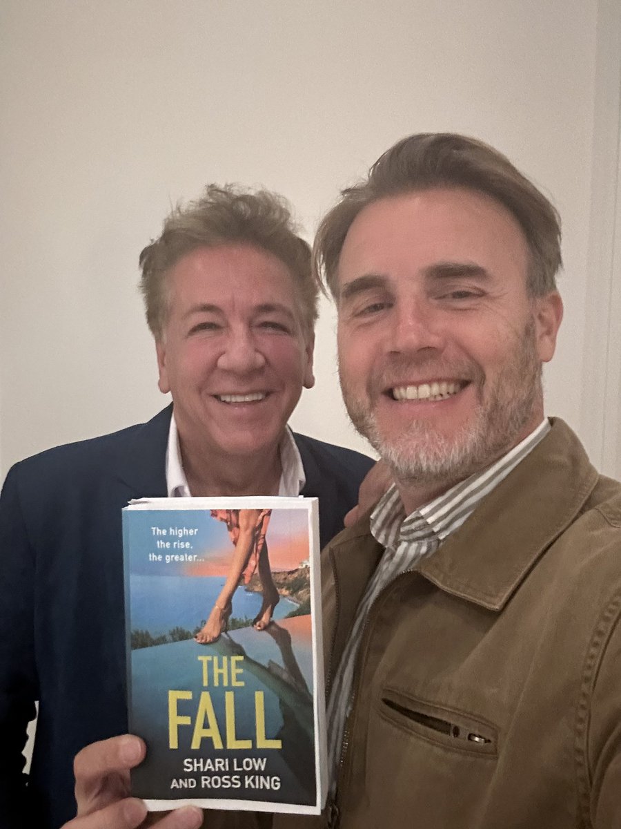 ‘The Fall’ is out TODAY!! Don’t forget about put instagram live in an hour at 11am PT/ 7pm GMT. @sharilow @BoldwoodBooks #book #author #thefall #hollywood #scotland