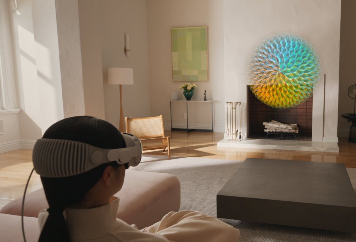 Here is the #AR #AugmentedReality aspect to #VisionPro in your living room. #newtech #Apple #WWDC #Edtech #ITSupport