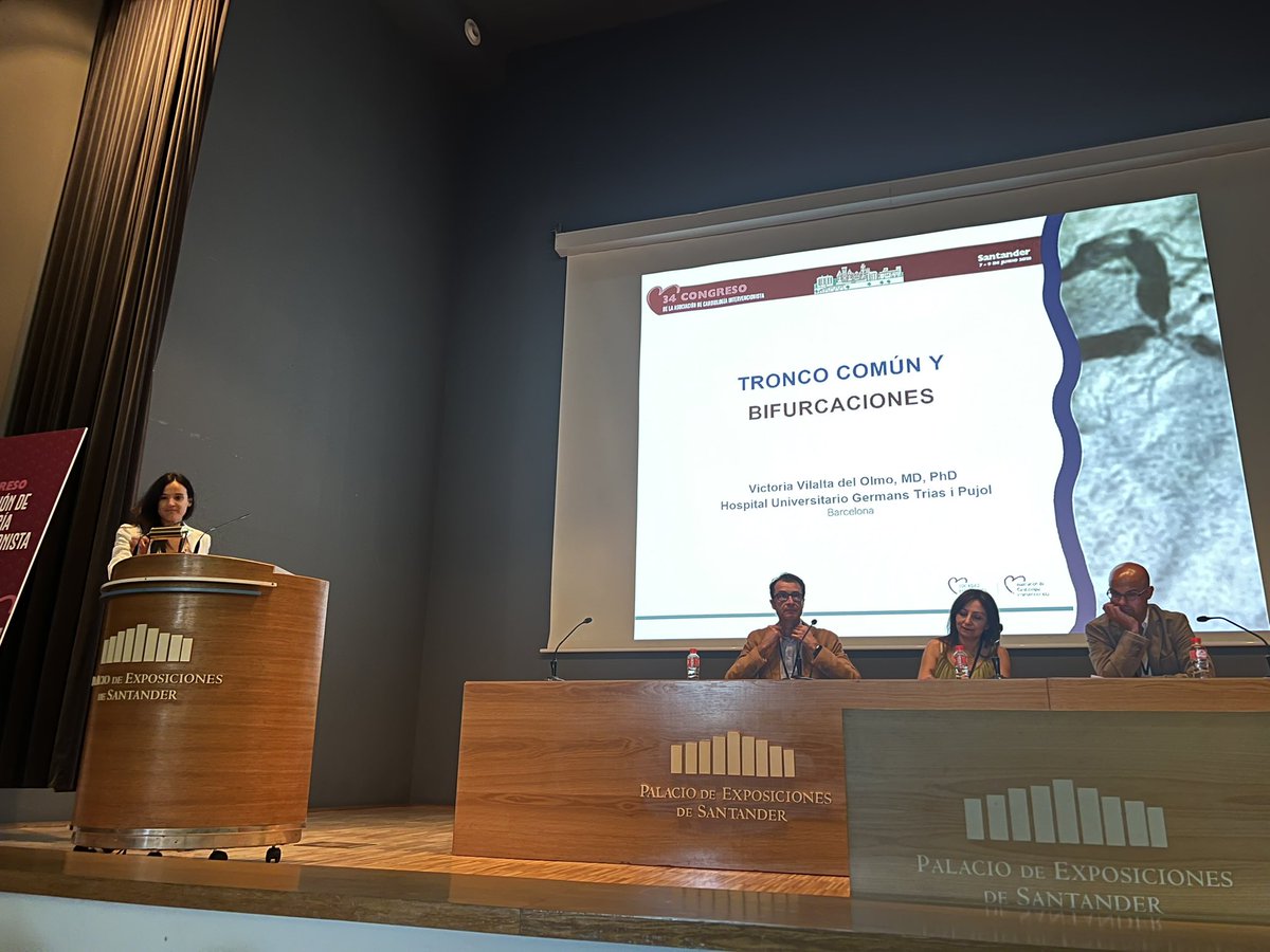 belcid7's tweet photo. ¿Cómo revascularizar el TCI distal de forma segura y eficaz? Nos lo cuenta @victoria_vilata en su excelente presentación @icruzgonzalez @freixa_xavier @AJuradoRoman @oriolrodriguez5 @VDelgadoGarcia @shci_sec https://t.co/Kw6o5ITWnE