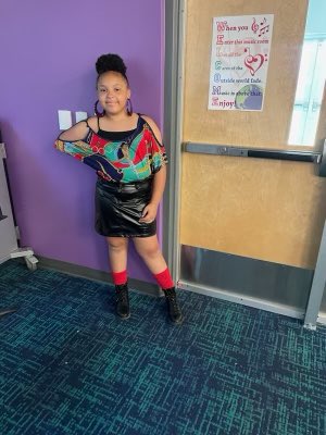 TheReadingTea's tweet photo. @TCSSkyland is having a ball for 70’s week! # #Amazingtothecore @TCSBoardofEd https://t.co/AownfzDzgN