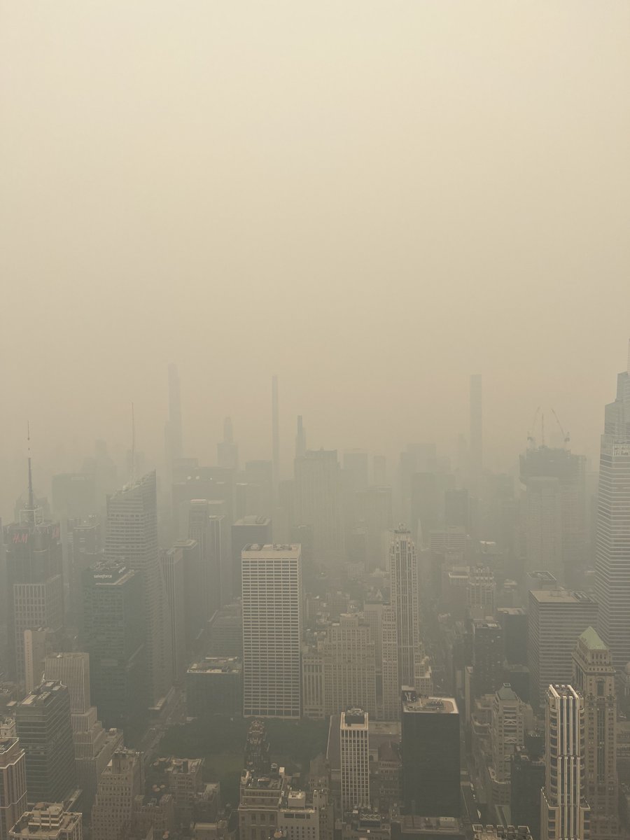 EmpireStateBldg's tweet image. Where are my friends?