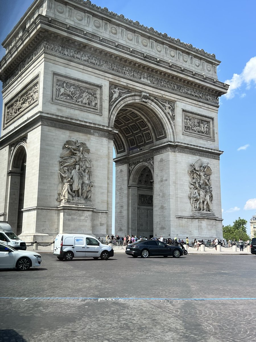 Dance at IHS tweet media