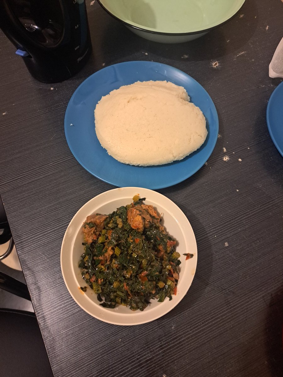 Qhubuthando's tweet photo. My parents are mad at each other.
It's something petty. They aren't speaking to each other... childish

This is how i have dished up for them: https://t.co/5yjk4w2xID