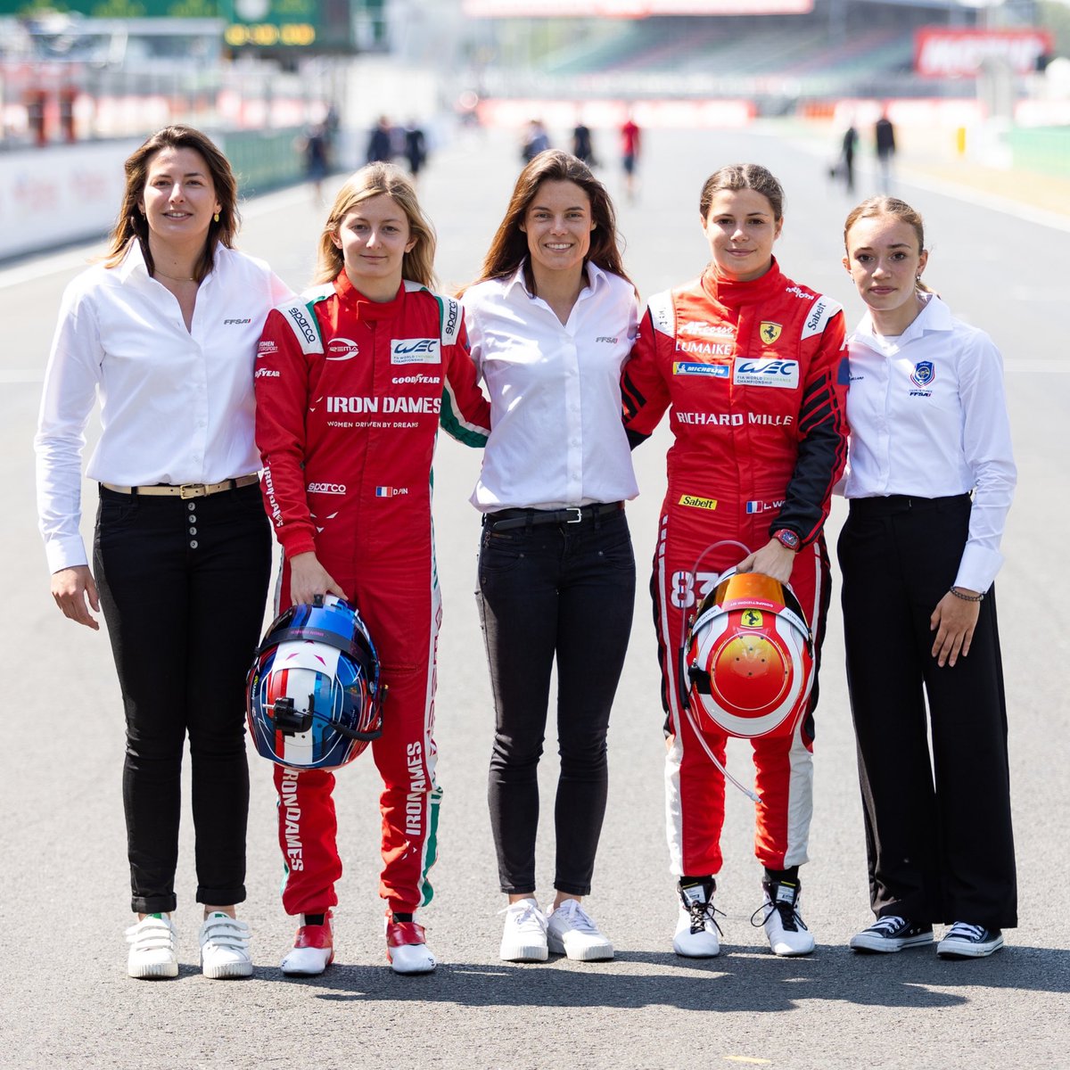 The French sure got talent 😉

We love seeing these incredible five women together! 

📸: DPPI images  

#WomenInMotorsport