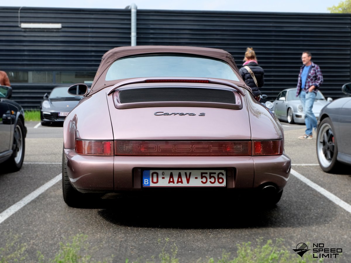 A nice #porsche964cabriolet in a rare color  #porsche964carrera2cabriolet #porsche964c2cabrio #porsche964c2cabriolet #boxerengine #flatsix #rearengine #thereisnosubstitute