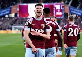 Tonight the hammers are going to win and top my week off ⚒️ what am I looking forward to more my wedding or the West Ham final…. What a silly question COYI @WestHam #LetsTalkAphasia I may have aphasia but I have my speech when it comes to football ⚽️⚒️