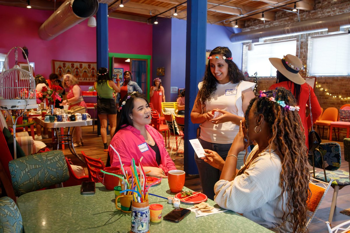 We had a great time celebrating #periodequity, #sisterhood & #MenstrualHealthDay!

Get involved and stay connected with the incredible organizations at the event:

@shevotesil, @MCivicCoalition, @periodcoll, @herdrive_, @NOWChicago, @soulective_ph, @TheSimpleGood

📸 Corin Erin