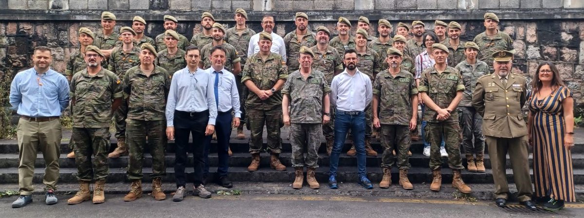 Agradecemos la visita a nuestra fábrica de Trubia de la Jefatura de Ingeniería del Mando de Apoyo Logístico del Ejercito de Tierra, encabezada por el General de Brigada Rafael Tejada.

#EXPAL #asturias  #innovacion #defensa #tecnología
