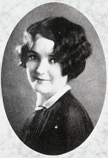 PennamitePLR's tweet photo. started @wikipedia article on Alabama conchologist Kathleen Yerger Johnstone (1906-1996), author of two books on #seashell collecting: https://t.co/RbCJVrXuzy @MUWedu @WikiWomeninRed @AMS1931 @JrLeagueMobile
#Junonia @RuleJohnstone https://t.co/dXH7F8nz7p