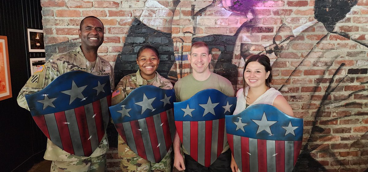 medium_tony's tweet image. Got the team together to say farewell to some amazing instructors who are all on their way out to the force to do some awesome stuff! Going to miss em! #DefendAndServe