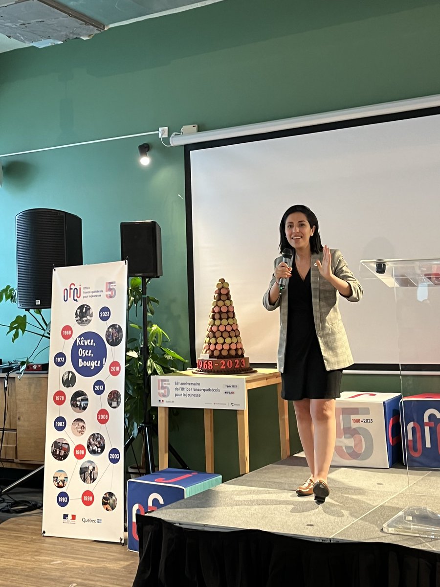 ofqj_france's tweet photo. L'OFQJ est honoré de recevoir @sarahelhairy , Secrétaire d'État à la Jeunesse et marraine du 55ème anniversaire de l'OFQJ pour la soirée anniversaire #OFQJ55 🤝🏻 #France #Québec #Jeunesse #Coopération @LOJIQ https://t.co/shbagYvwBV