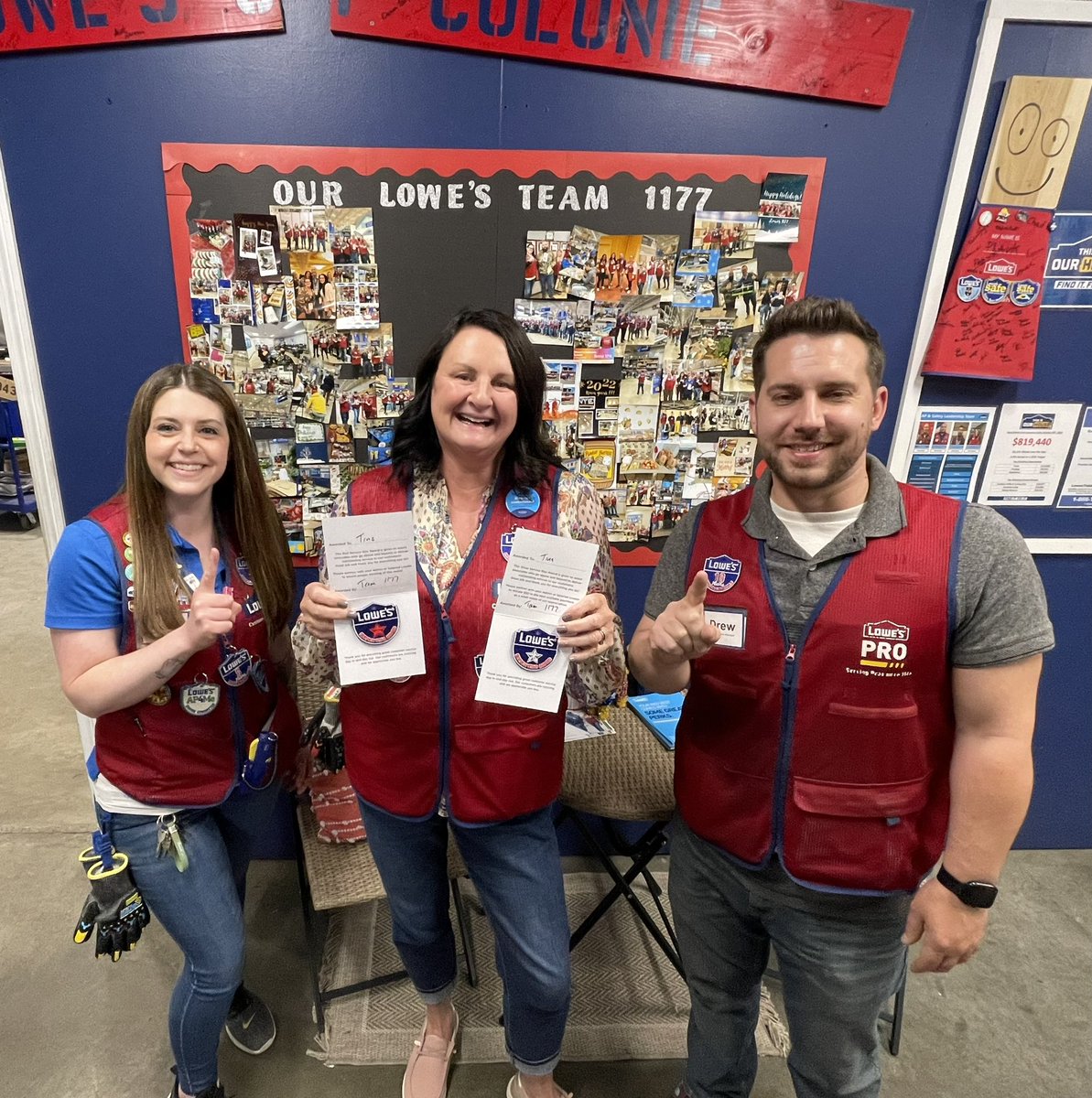 1177Lowes's tweet photo. Congratulations to SSA Tina on your silver star we are so thankful for all you do! MSM Kevin recognized Heather for all of her dedication in pricing and service! Paint associate Chris was recognized as our safety all star of the month!! @Anthony_Battle1 @BellAnyae @lowes_mst https://t.co/s5iUr6JABQ