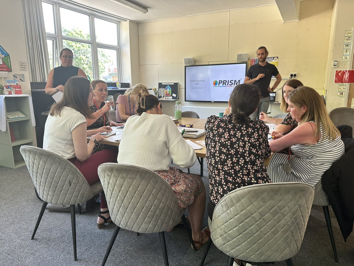 OLOLGAGOVS's tweet photo. Today,Guided by our #wellbeingGovernor, Mr Johnson,Teachers at @GA_Bury &amp; @OurBury have embarked on a transformative journey with a #PrismDevelopmentPlan. Our dedicated leaders and the exceptional trainers from @FirstResponseFinance joined forces to foster growth and #Wellbeing https://t.co/KhdQWSRAV7