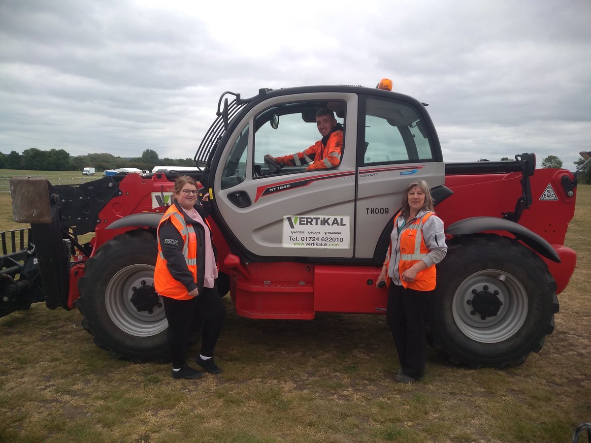 Messingham Show tweet media