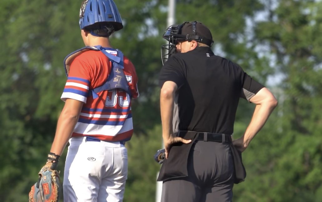 ZerkleSports's tweet image. The man in black, no not Johnny Cash, sporting the #Springs at the Champion City Kings game in none other than Springfield, OH.  
@Force3ProGear 
#patentedprotection
#impactreduction
#force3partner