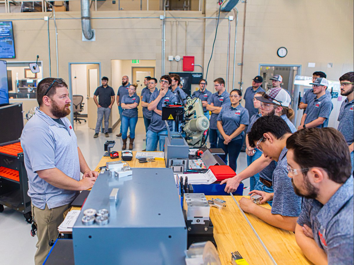 TEESresearch's tweet image. That's a wrap on the first #TEESresearch ACE boot camp! Through this partnership with @AmerCuttingEdge, participants receive hands-on in-person training that supports a new career path or advancement in the machine tool industry. 

More: tx.ag/TEESACE