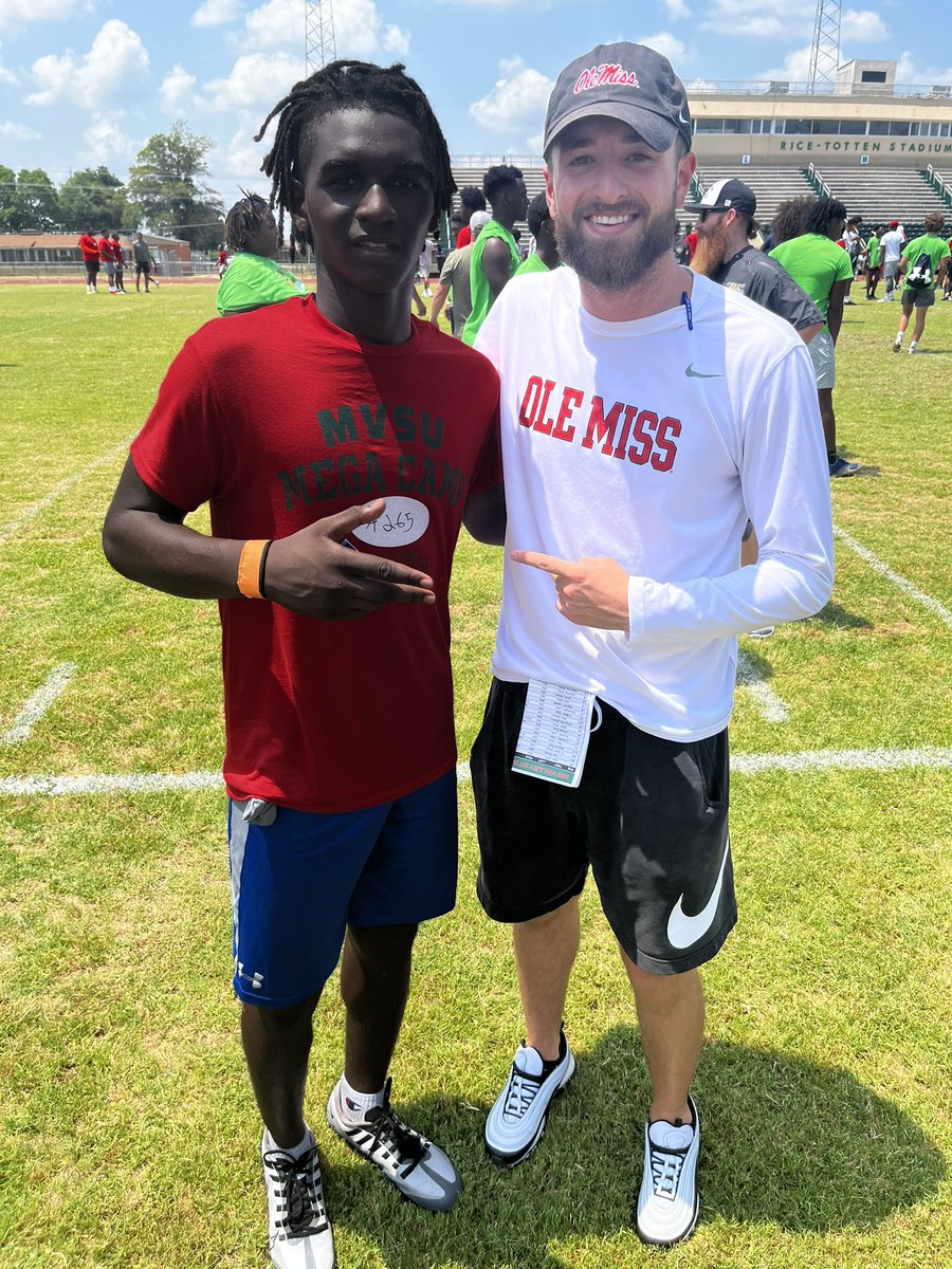 Great day in Mississippi !! @OleMissFB @OleMissSports @heathdedeaux @4thQtMentality @ReggieLeader1 @DRSportz_ @landry_hunter11 @PrepRedzoneLA @TheUCReport @samspiegs @MohrRecruiting