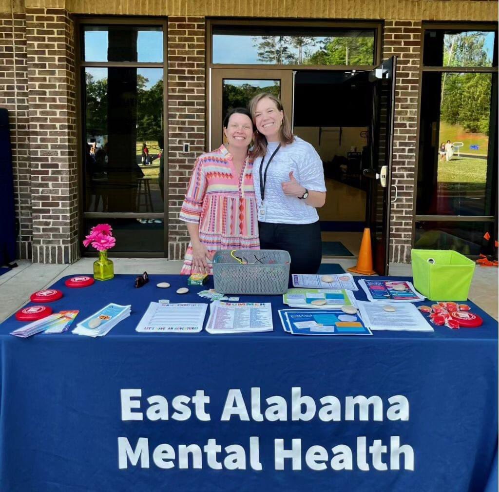 IntegreaPS's tweet photo. East Alabama Mental Health joined with the  "More Green, Less Screens" event yesterday at Pick Elementary School! It was such an honor to be a part of this awareness campaign. https://t.co/no5m8QLULC