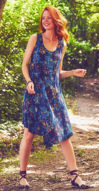 banditosworld.etsy.com/listing/122883…

Floral Dress, Sleeveless, Summer, Loose Dress

#bohodress #bohemiandress #floraldress #summerdress #mididress #loosedress #onesizedress #sundress #daydress #gypsydress #beachdress #plussizedress #hippychic