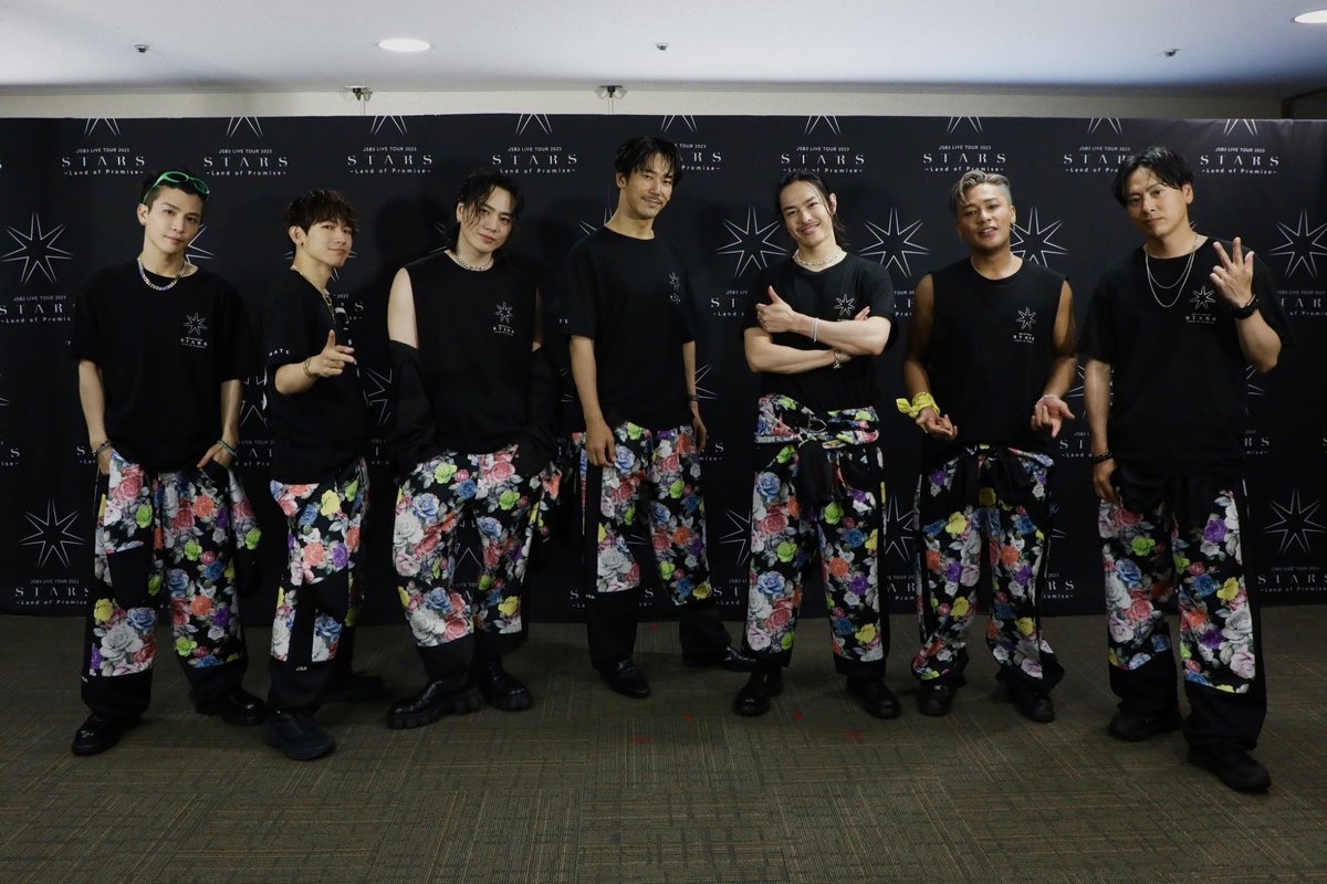i_m_36's tweet photo. 一年ぶりに三代目に会ってきた！！！！
死ぬほどかっこよかったし可愛いだったし、ペンラが会場全体一体感あって最高だったああ
やっぱおみりゅの声が好きすぎるし、7人が大好きすぎる
剛典くんはいつも通りかっこよかった🩷
ボード見えてたよね！！！手振ってくれたよね！！(勘違いオタク) https://t.co/ygMu4fEi1J