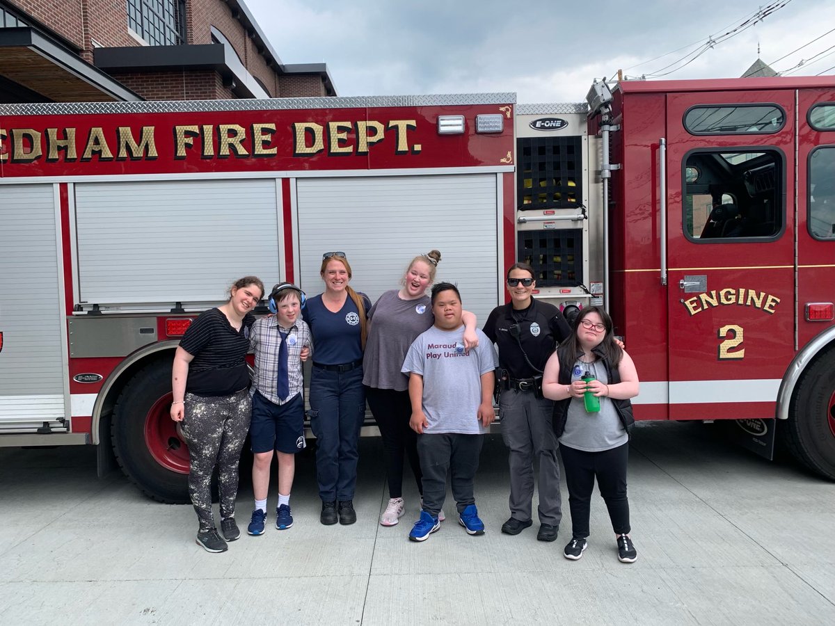DedhamPD's tweet photo. SRO Jenkins and Fire Fighter Downs hosted a tour of our new building with the Dedham High School Connections Program today. https://t.co/t1A4OYYmWA