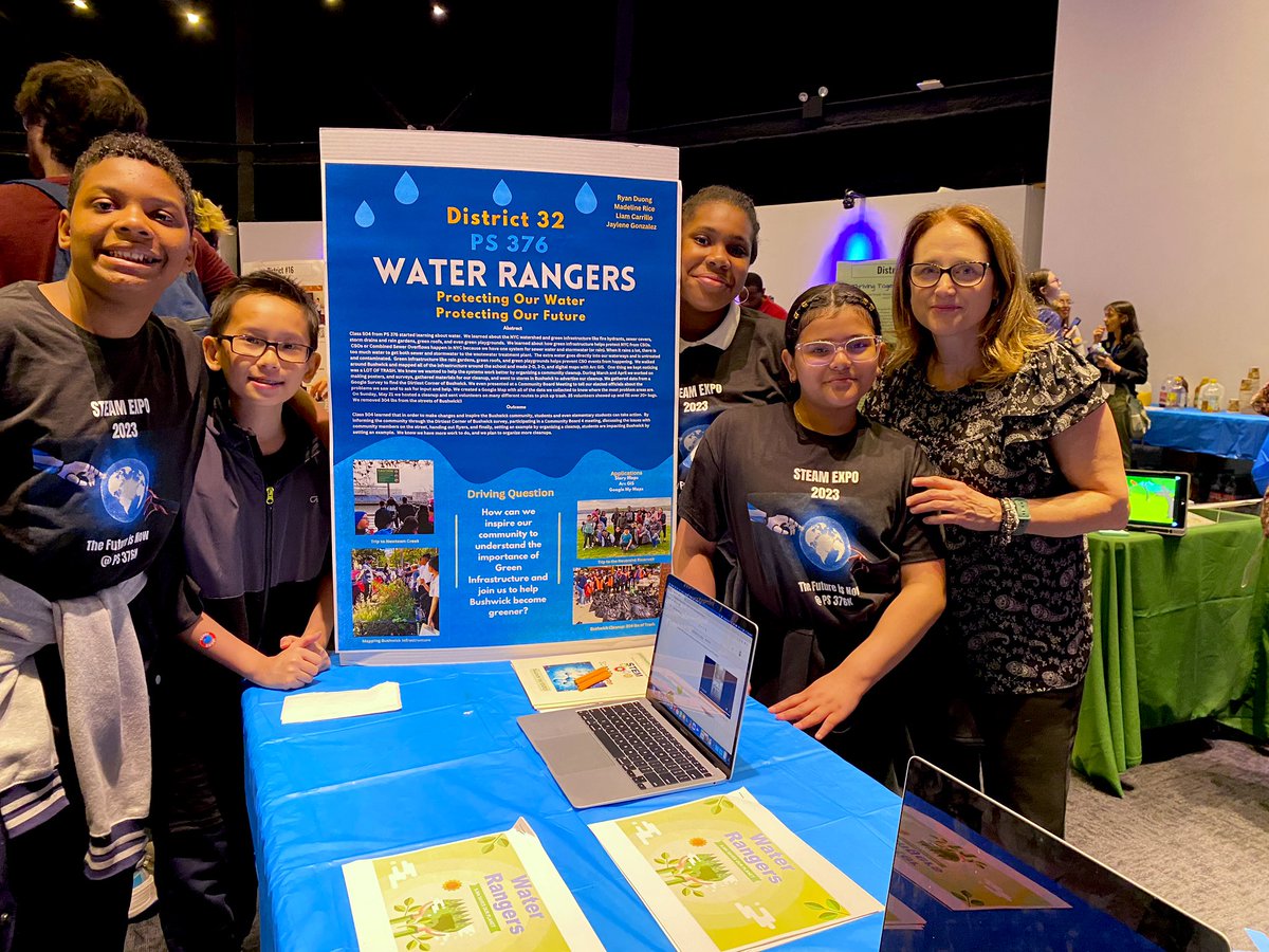 jeanne389's tweet photo. Proud to represent @D32Bushwick with such an amazing crew of 5th graders from @PS_376K at the Science Expo @nysci Our 5th graders presented their year-long study of green infrastructure and their action plan for a better #Bushwick #GoEarth https://t.co/vpv4JCFzHE