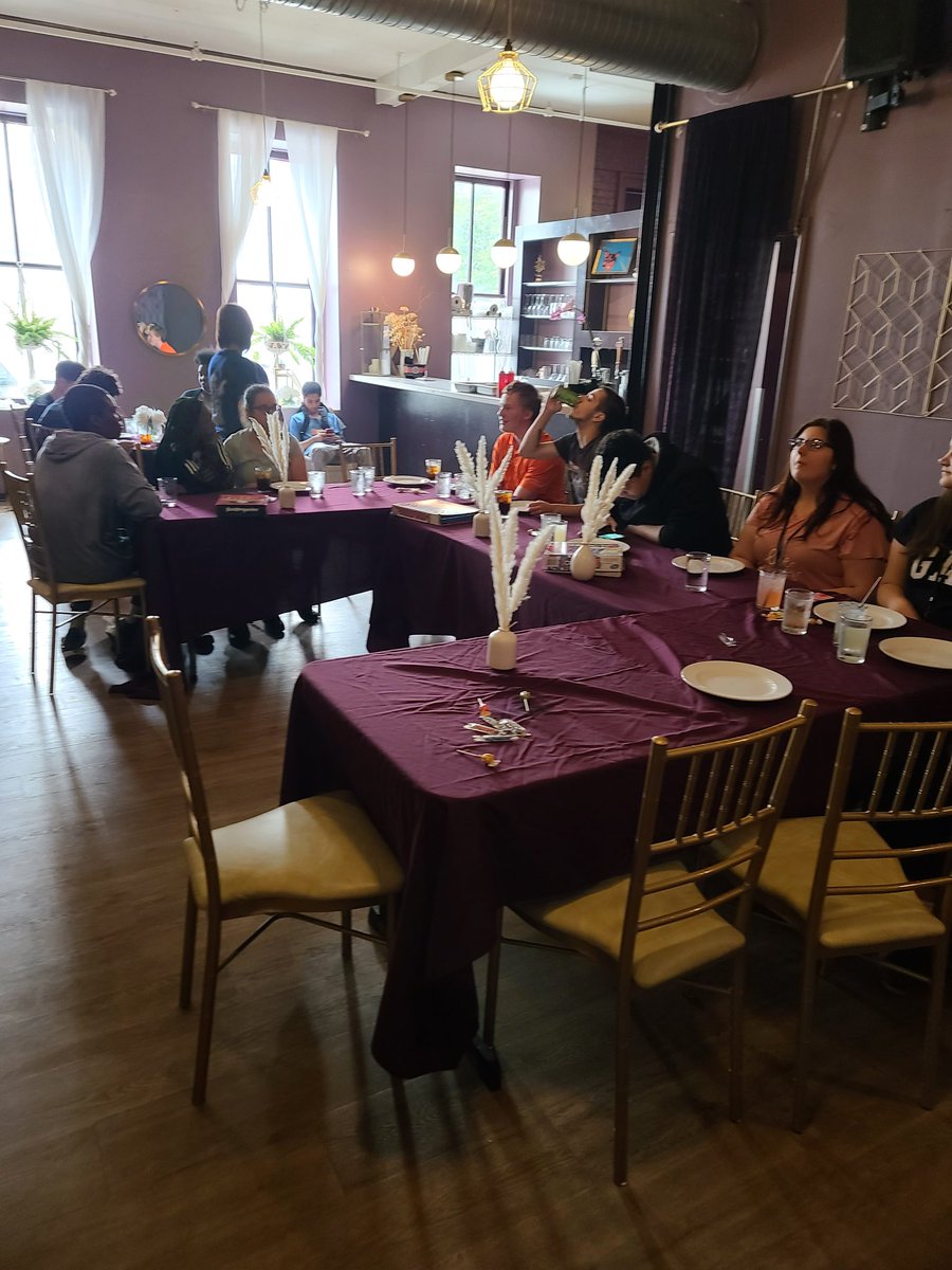 Mrs. Rodriguez tweet media