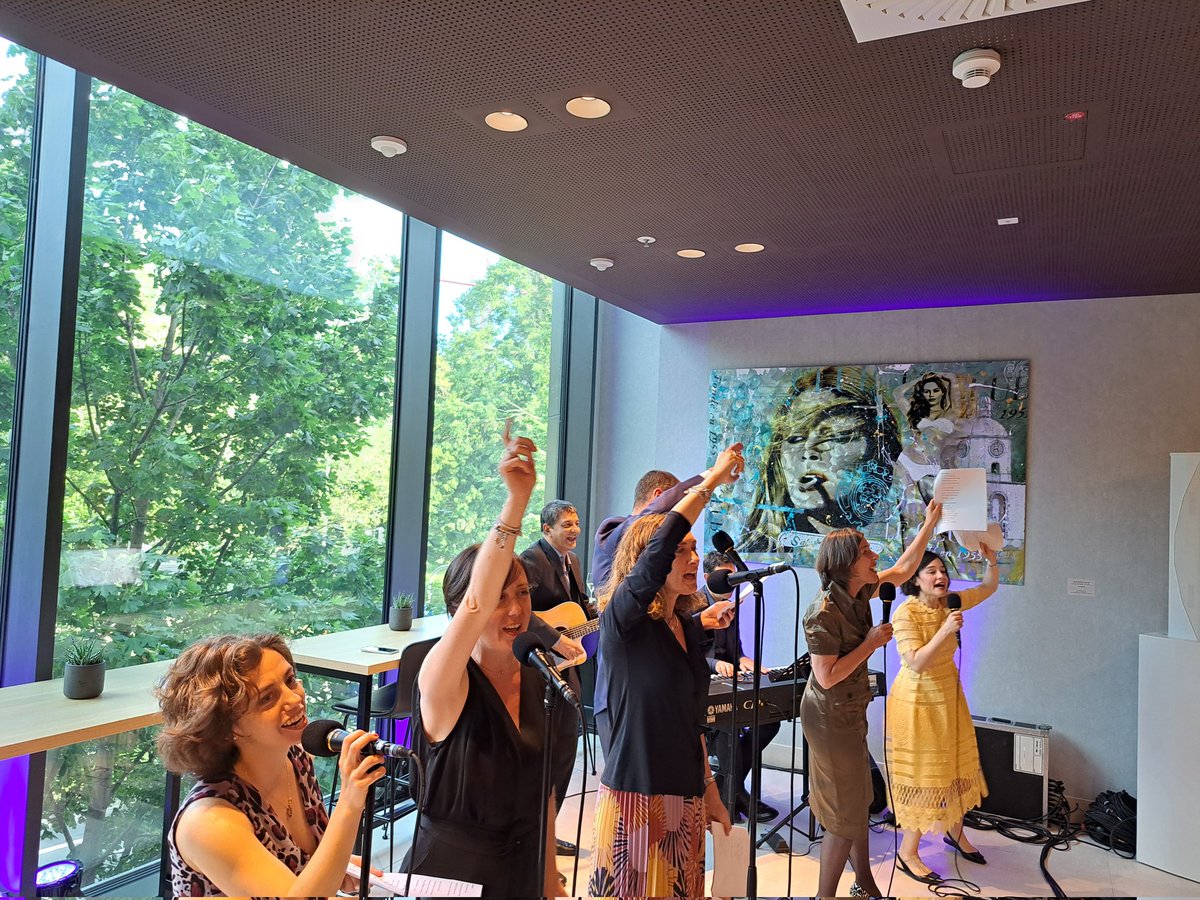 BrunoPaiva_UNAV's tweet image. 🎶🎸🎹  Live now at the #IMWG: The Plasma Cells!
#mmsm
@VincentRK @paurotero @mvmateos @OcioEnrique